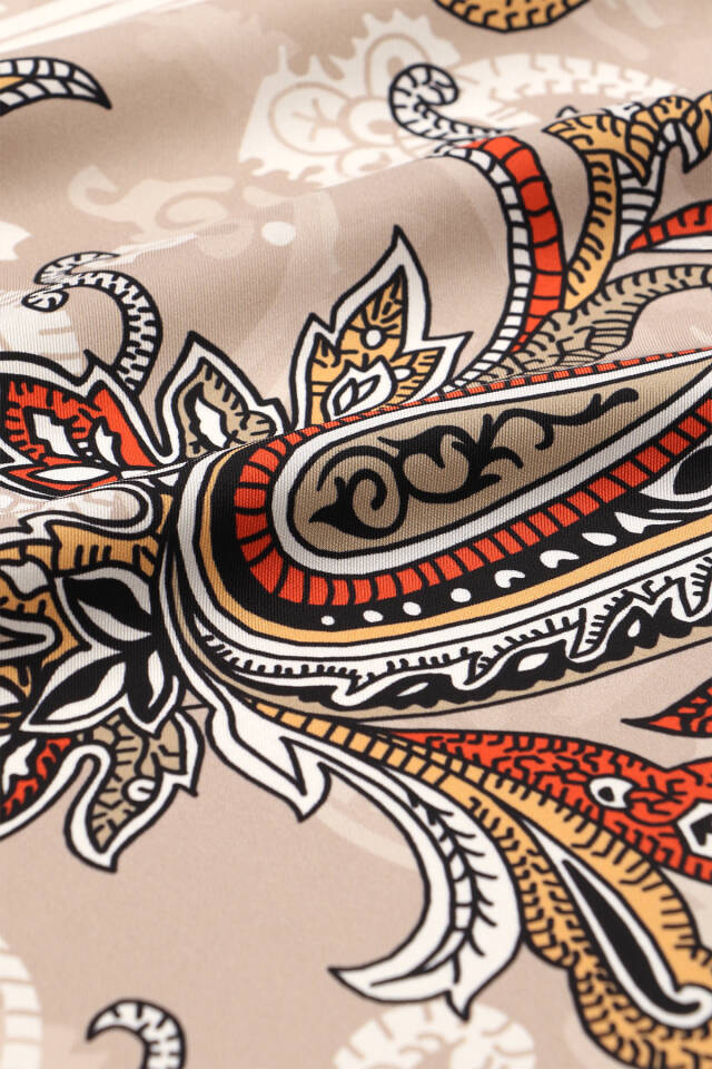 Milky Coffee Shawl Pattern Twill Silk Scarf - 3