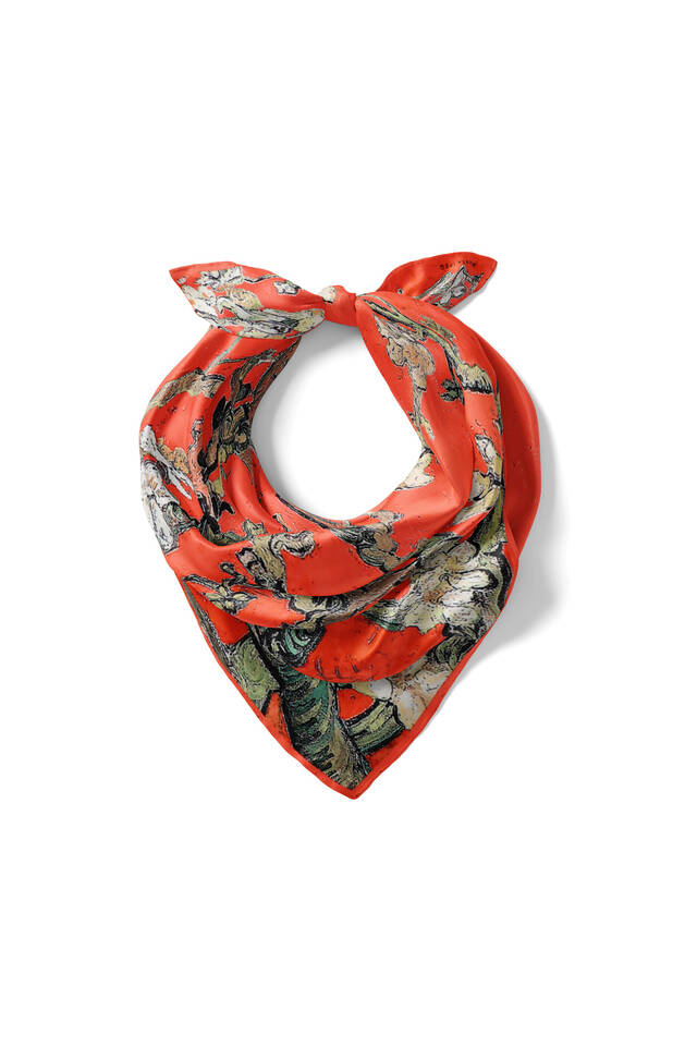 Red Almond Blossom Pattern Silky Pocket Square - 2