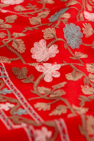 Red Embroidered Winter Shawl - Thumbnail