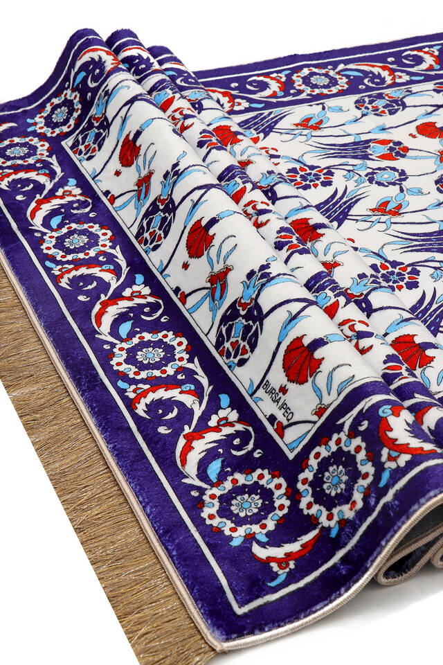 Saks Bamboo Carpet Prayer Rug - 3