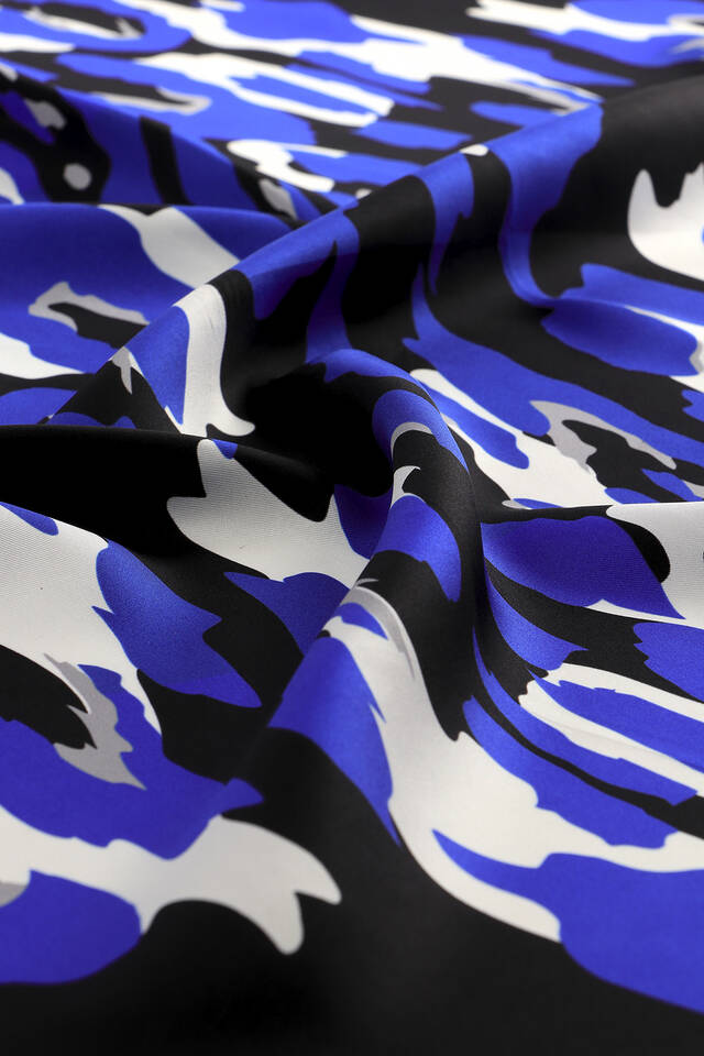 Saks Sare Pattern Twill Silk Square Scarf - 3