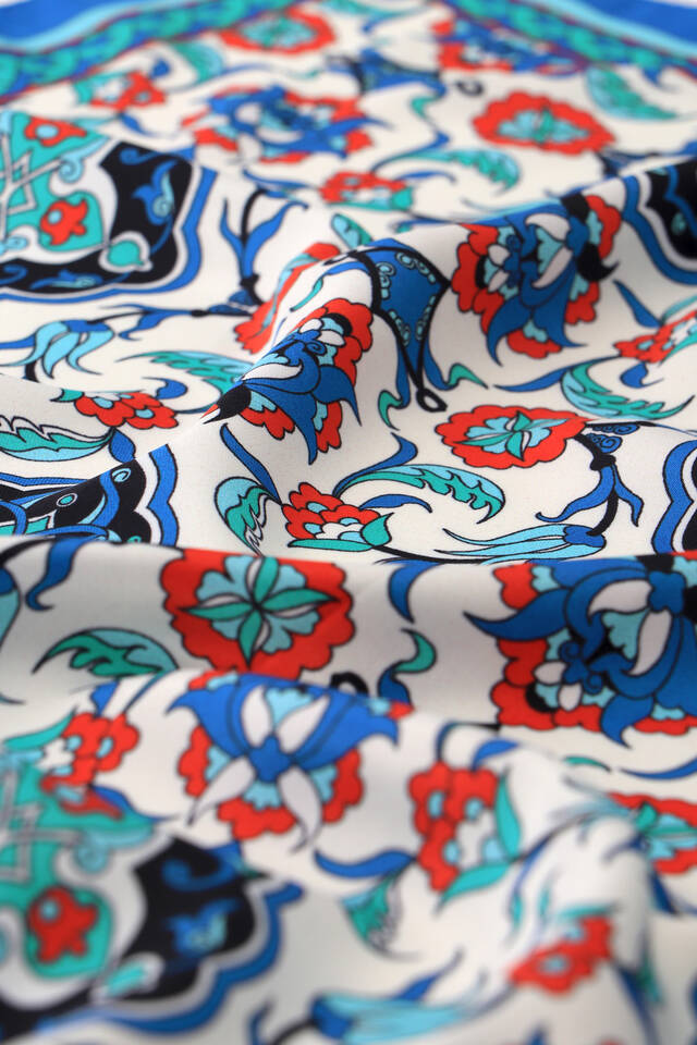 Saks Tile Pattern Silky Pocket Square - 3