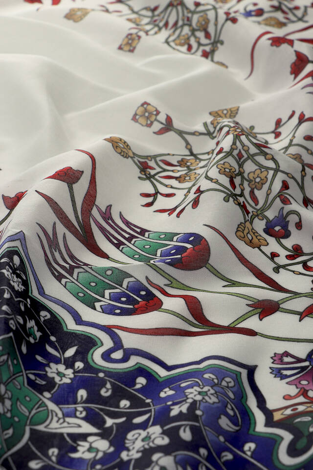 Bordo Şamdan Lale Desen Soft Eşarp - 3