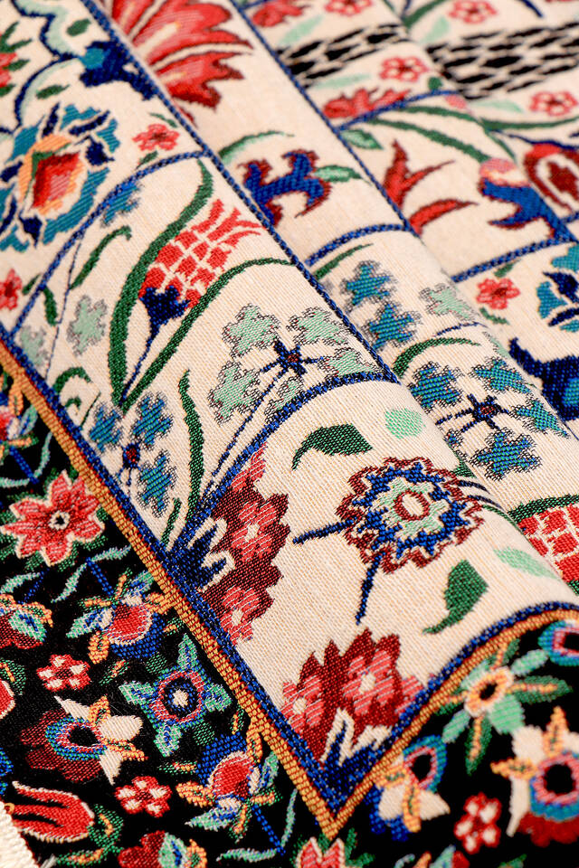 Siyah Karanfil Desen Goblen Seccade - 2