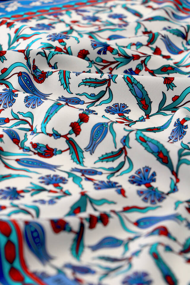 Siyah Lale Karanfil Desen İpeksi Mendil - 3