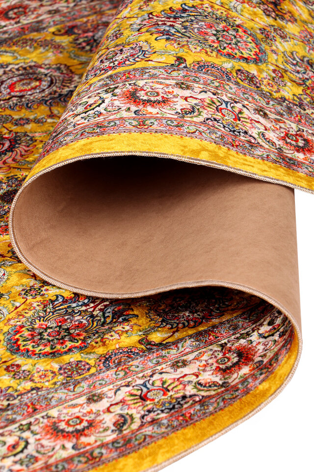 Sarı Süngerli Kadife Seccade - 3