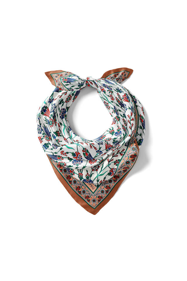 Tan Tulip Pattern Silky Pocket Square - 2