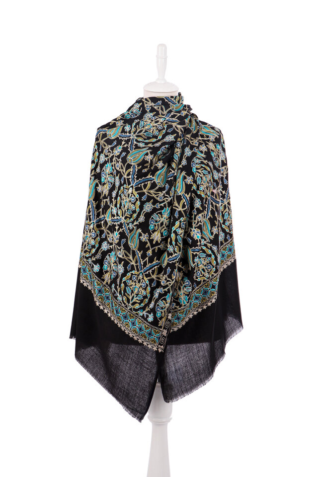 Black and Green Tulip Pattern Embroidered Wool Shawl - 2