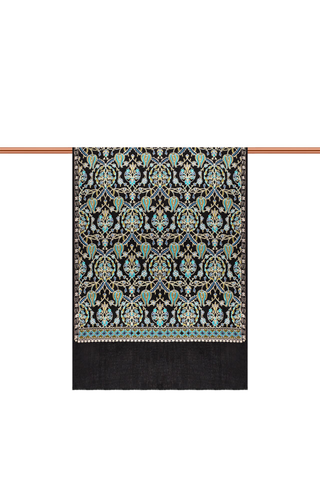Black and Green Tulip Pattern Embroidered Wool Shawl - 3