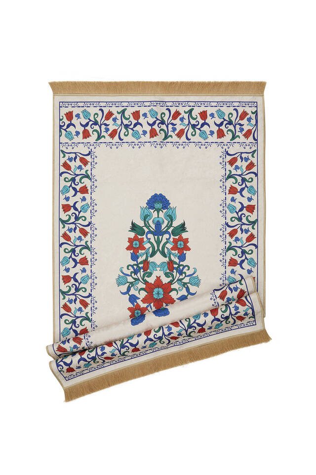 White Velvet Carpet Prayer Rug - 4