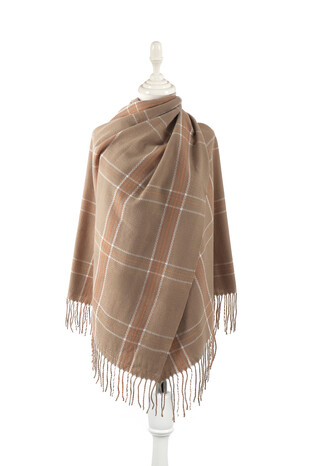 Winter Shawl with Milky Coffee Pattern 