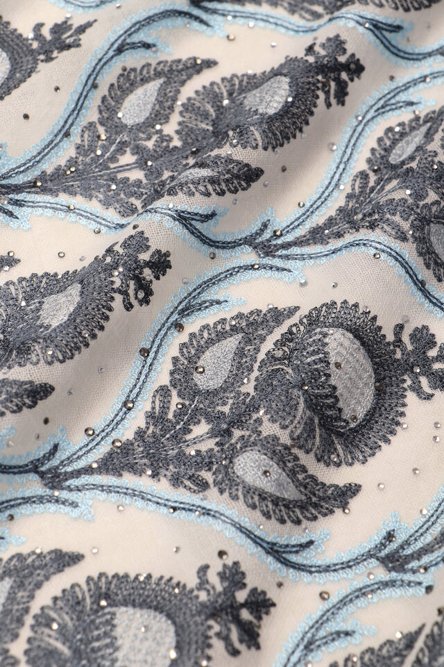 Wool Silk Shawl with Smoked Stone Embroider - 4