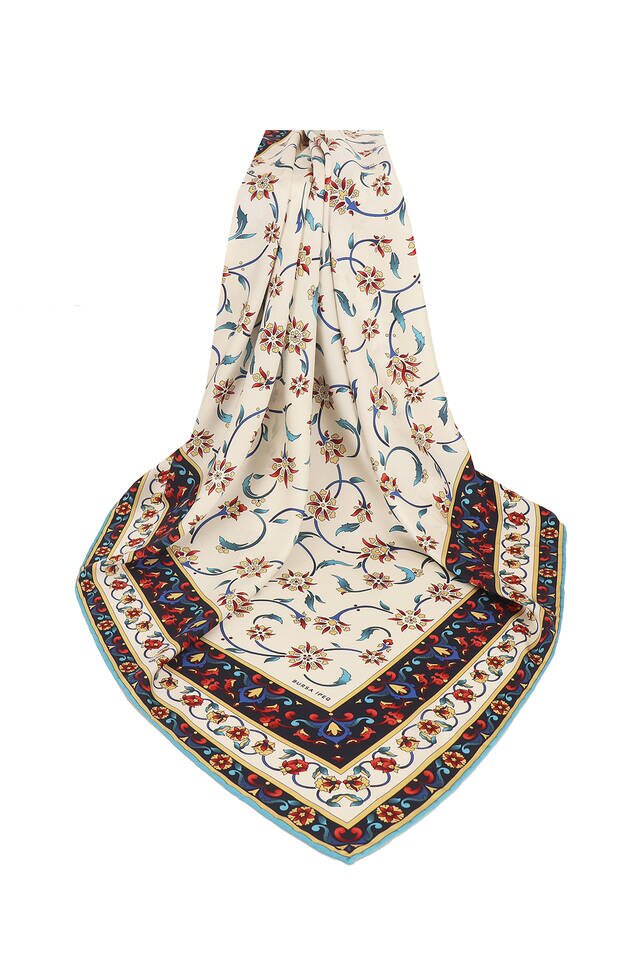 Yellow Wildflower Pattern Silky Square Scarf - 3