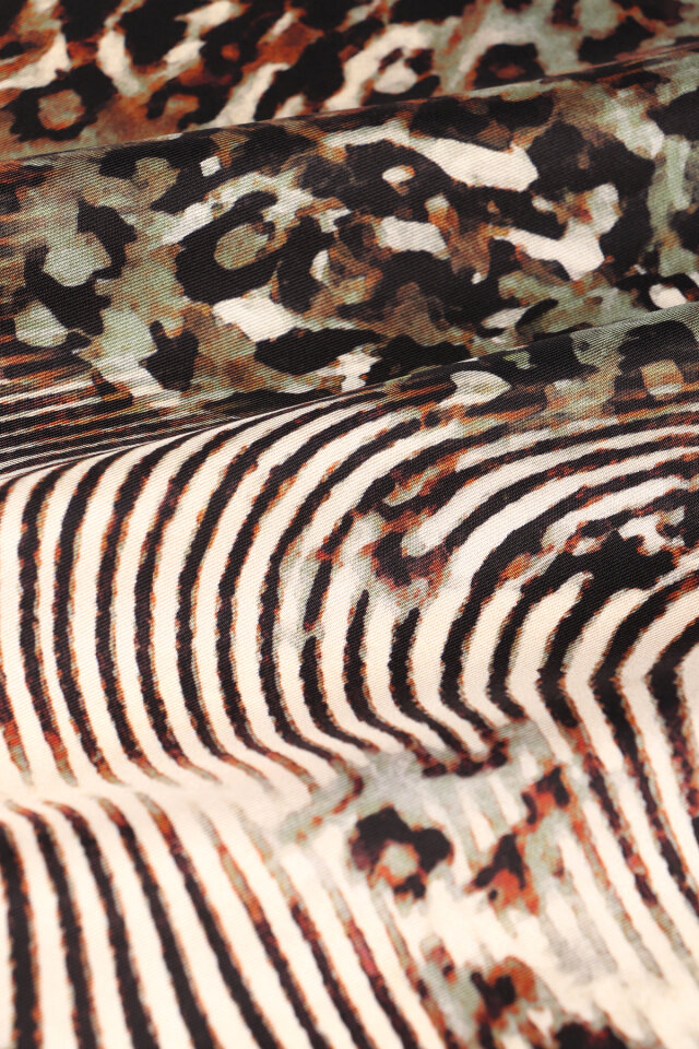 Yeşil Zebra Leopar Desen Twill İpek Eşarp - 4