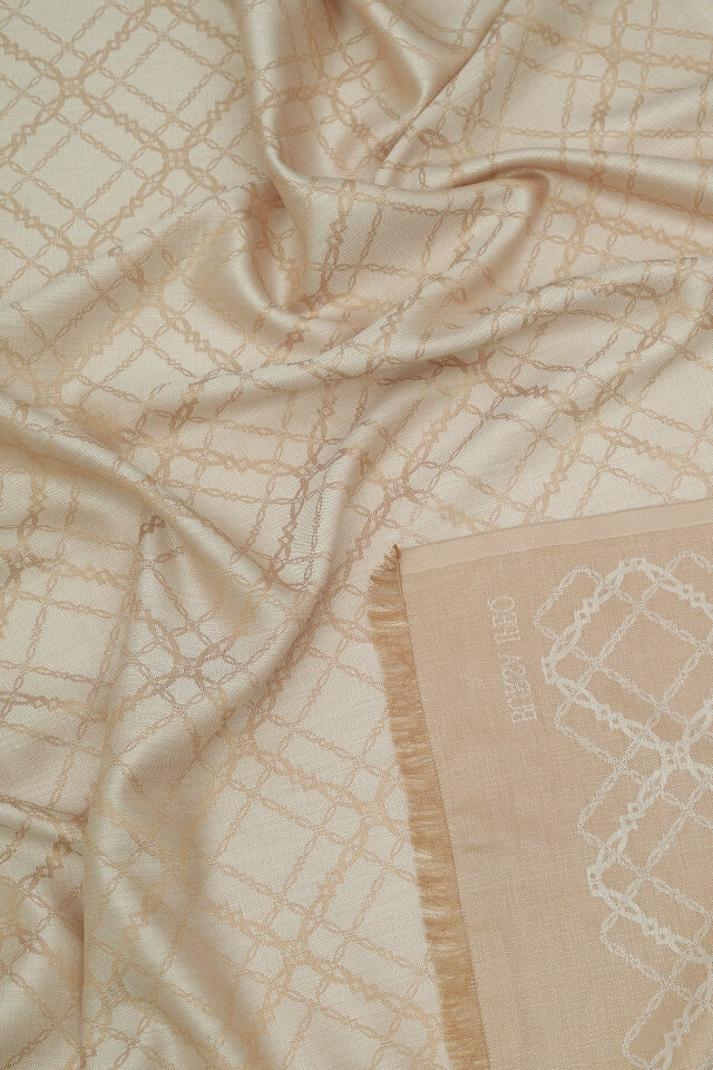 Bej Zincir Desen Jakarlı İpek Şal - 3